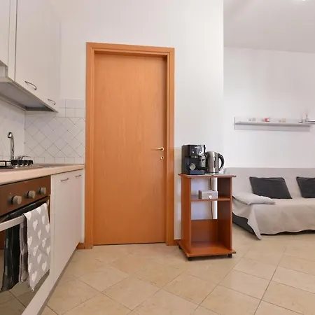 Izzhome Blue Sea Apartment